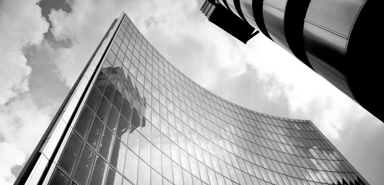 How to secure a Loan for Commercial Real Estate ; What Lenders Consider ?